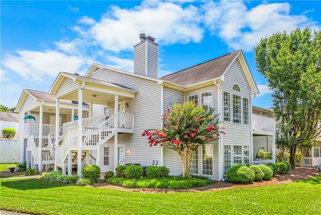 7402 Riverview Knoll Court, Clemmons, NC 27012