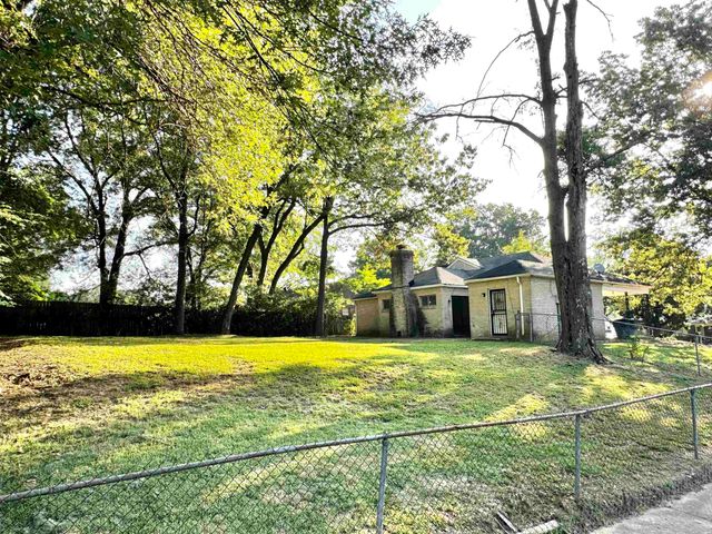 3675 NAYLOR DR, Memphis, TN 38128