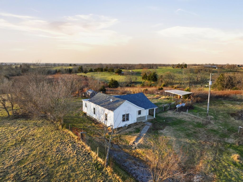 1081 Godbey Lane, Danville, KY 40422