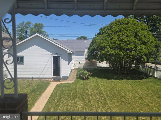 102 7TH AVE, Baltimore, MD 21225