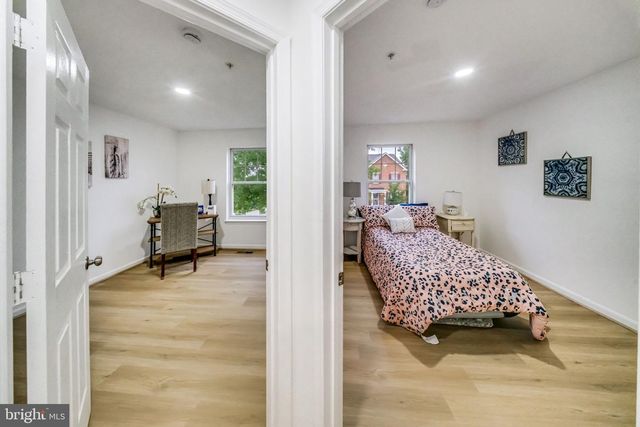 913 VARNEY ST SE, Washington, DC 20032