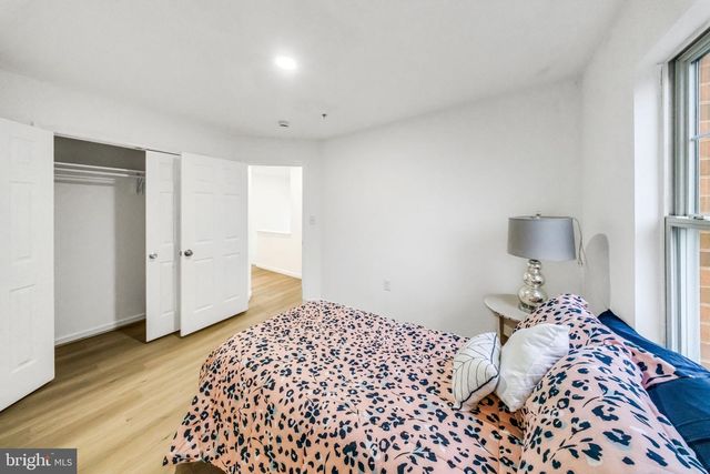 913 VARNEY ST SE, Washington, DC 20032