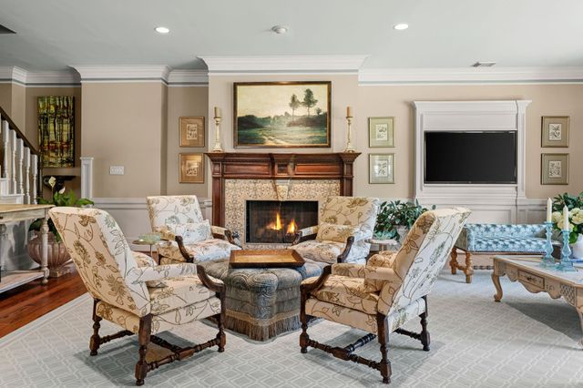 914 Huntington Cove, Houston, TX 77063
