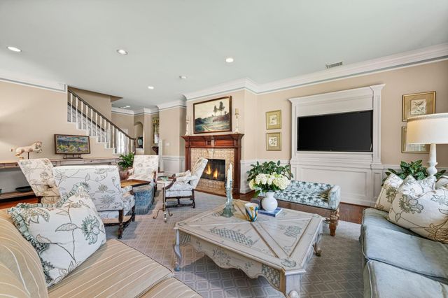 914 Huntington Cove, Houston, TX 77063
