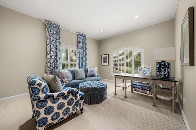 914 Huntington Cove, Houston, TX 77063
