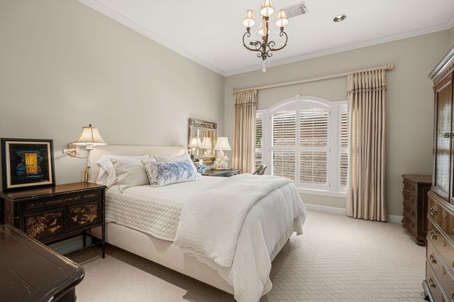914 Huntington Cove, Houston, TX 77063