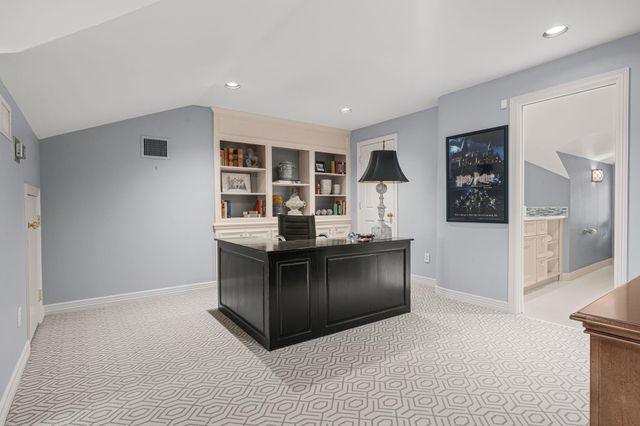 914 Huntington Cove, Houston, TX 77063