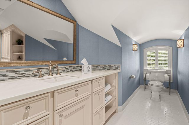 914 Huntington Cove, Houston, TX 77063