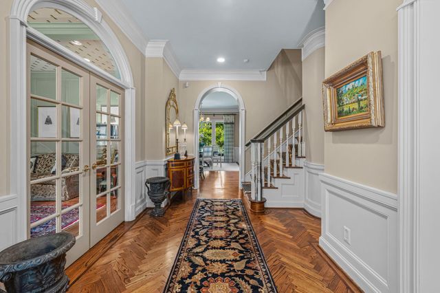 914 Huntington Cove, Houston, TX 77063