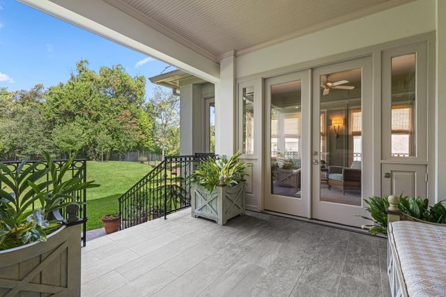 914 Huntington Cove, Houston, TX 77063