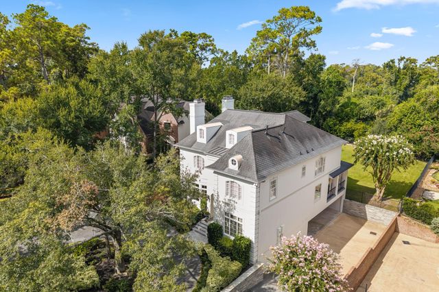 914 Huntington Cove, Houston, TX 77063