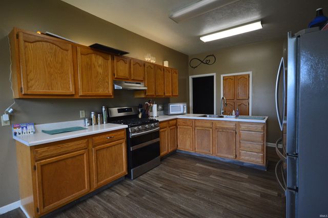 800 Illinois Street, Walkerton, IN 46574