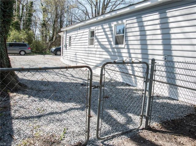 336 N 4th ST, Suffolk, VA 23434