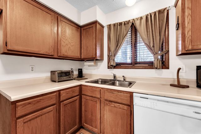 3480 S Christy Court, Springfield, MO 65807