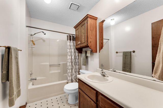 3480 S Christy Court, Springfield, MO 65807