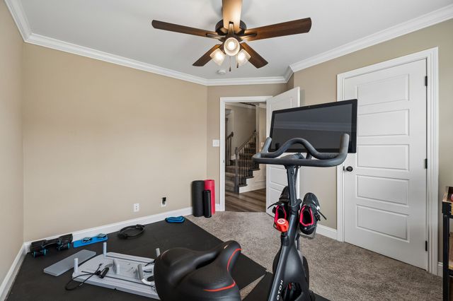 429 Crestwicke Ct, Clarksville, TN 37043