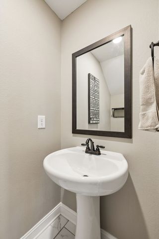 429 Crestwicke Ct, Clarksville, TN 37043