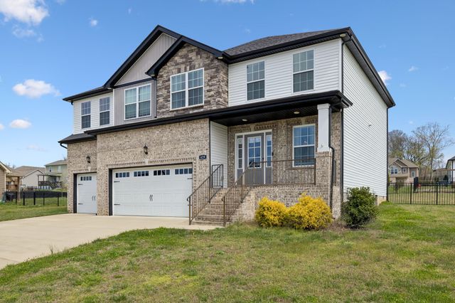 429 Crestwicke Ct, Clarksville, TN 37043