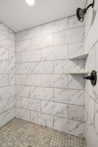 429 Crestwicke Ct, Clarksville, TN 37043