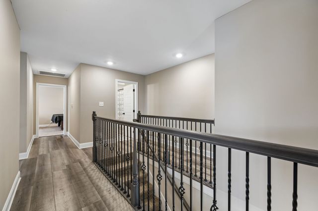 429 Crestwicke Ct, Clarksville, TN 37043