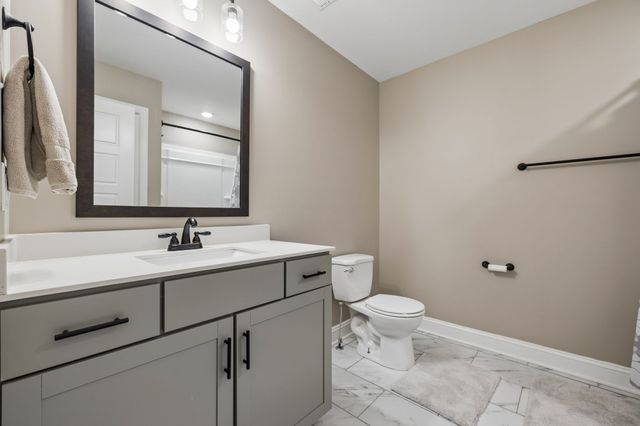 429 Crestwicke Ct, Clarksville, TN 37043