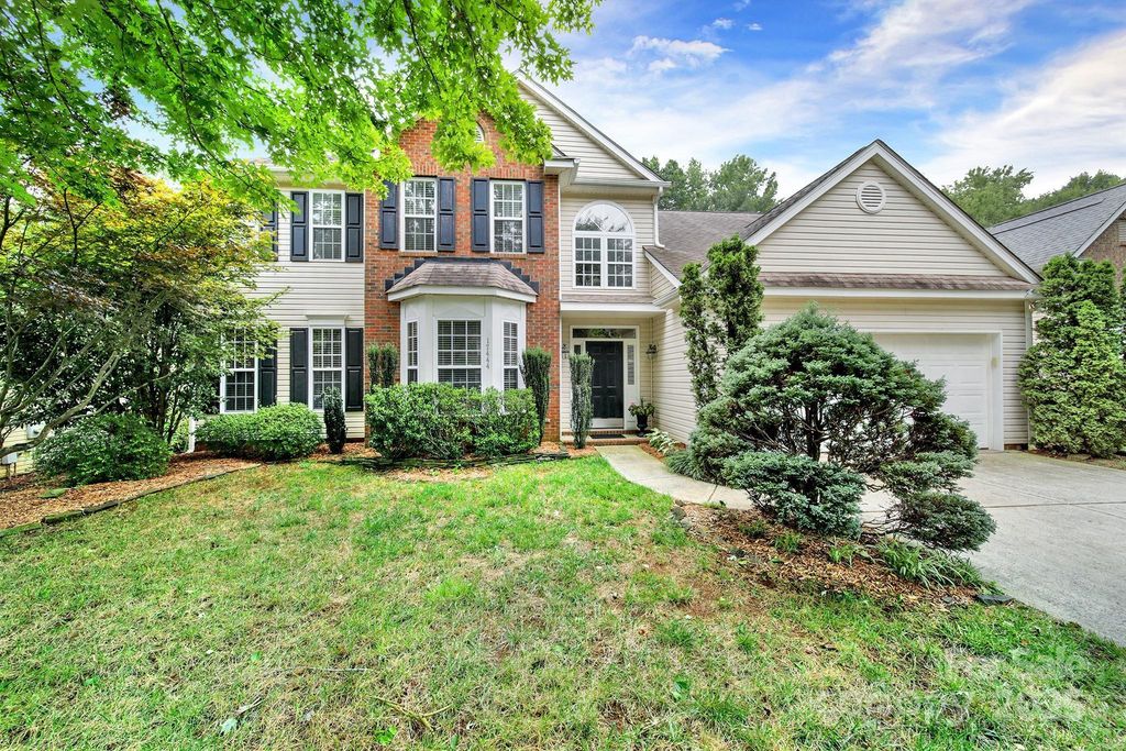 17444 Baldwin Hall Drive, Charlotte, NC 28277