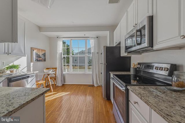 20432 COOL FERN SQ, Ashburn, VA 20147