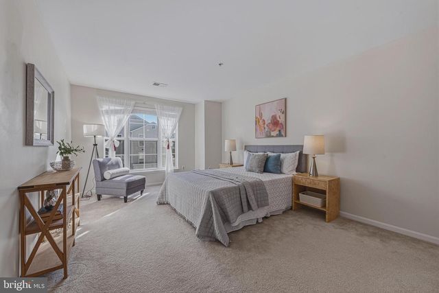 20432 COOL FERN SQ, Ashburn, VA 20147