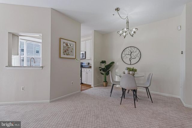 20432 COOL FERN SQ, Ashburn, VA 20147