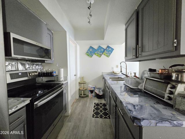 925 W PEORIA Avenue 44, Phoenix, AZ 85029