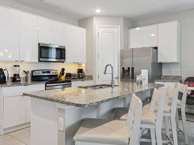 7965 FORMOSA VALLEY PLACE, Kissimmee, FL 34747