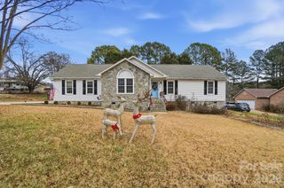 109 Spencer Woods Drive, Dallas, NC 28034