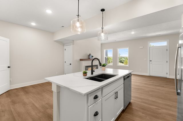 903 Percheron Lane, Norwalk, IA 50211