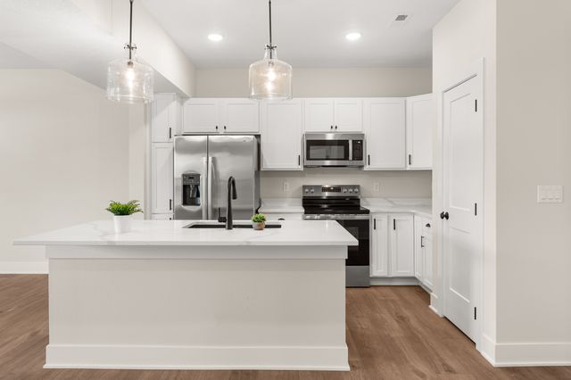 903 Percheron Lane, Norwalk, IA 50211