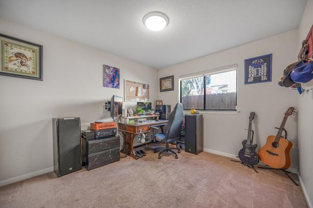 9286 N Archie Avenue, Fresno, CA 93720