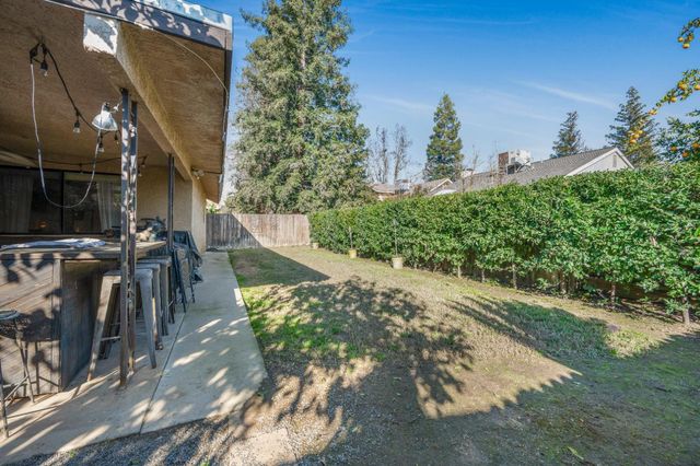 9286 N Archie Avenue, Fresno, CA 93720