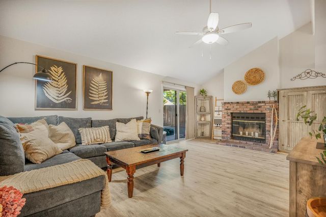 9286 N Archie Avenue, Fresno, CA 93720