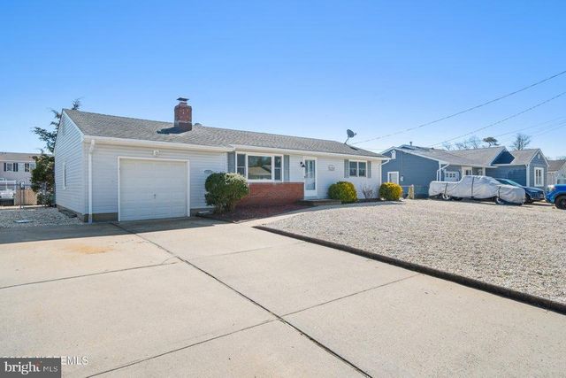 715 RICHMOND DR, Forked River, NJ 08731