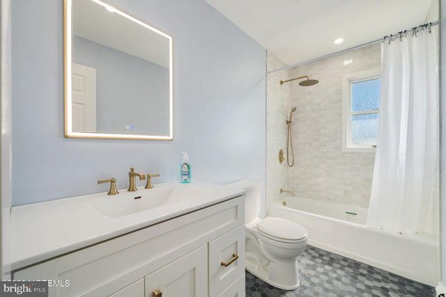 715 RICHMOND DR, Forked River, NJ 08731