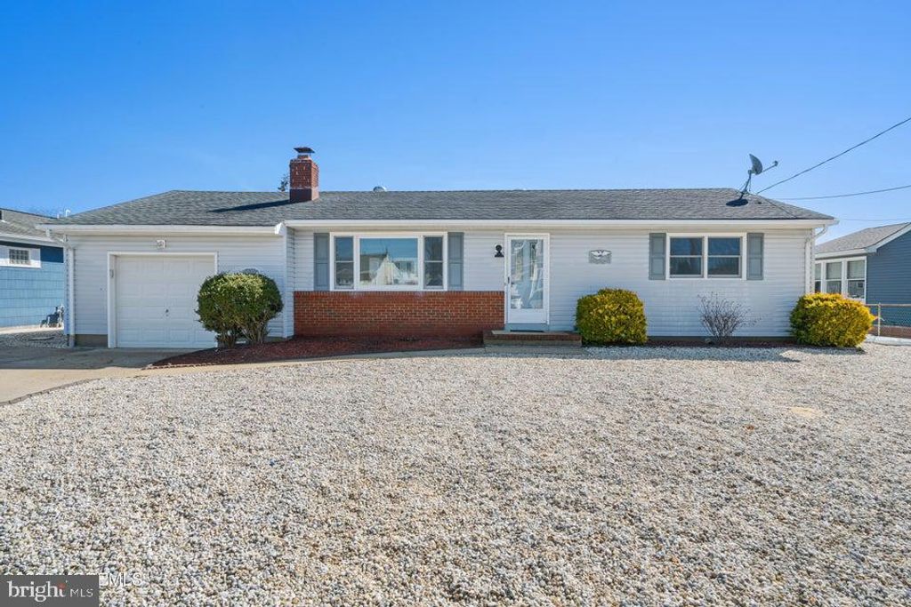 715 RICHMOND DR, Forked River, NJ 08731