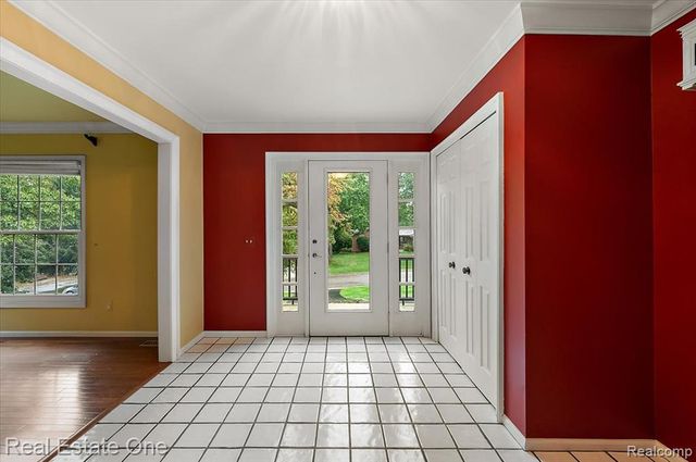 1854 Ludgate Lane, Rochester Hills, MI 48309