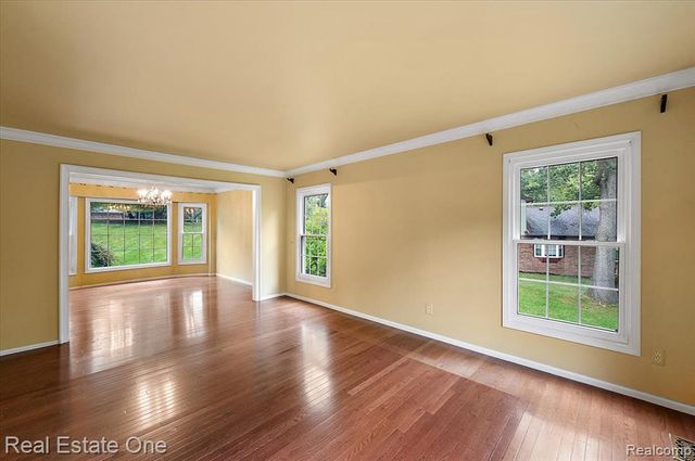 1854 Ludgate Lane, Rochester Hills, MI 48309