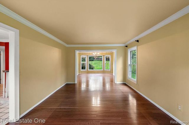 1854 Ludgate Lane, Rochester Hills, MI 48309