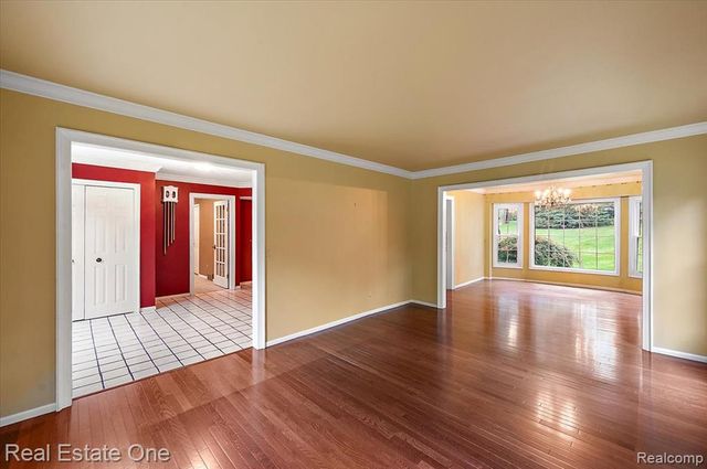 1854 Ludgate Lane, Rochester Hills, MI 48309