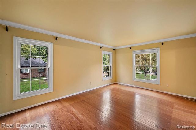 1854 Ludgate Lane, Rochester Hills, MI 48309