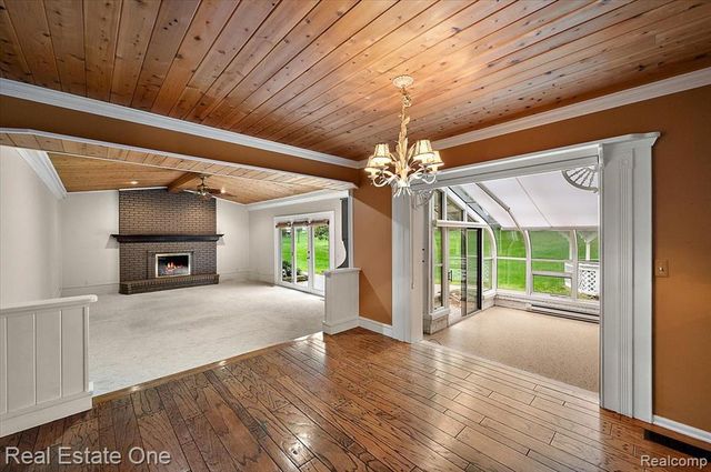 1854 Ludgate Lane, Rochester Hills, MI 48309