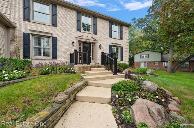 1854 Ludgate Lane, Rochester Hills, MI 48309