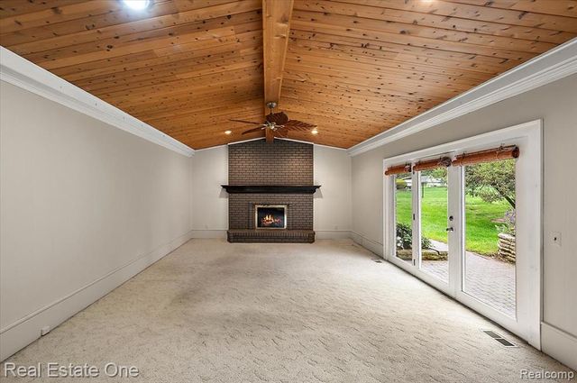 1854 Ludgate Lane, Rochester Hills, MI 48309