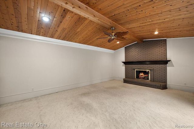 1854 Ludgate Lane, Rochester Hills, MI 48309