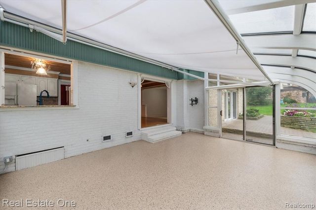 1854 Ludgate Lane, Rochester Hills, MI 48309